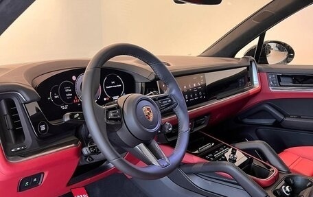 Porsche Cayenne III, 2024 год, 33 934 000 рублей, 3 фотография