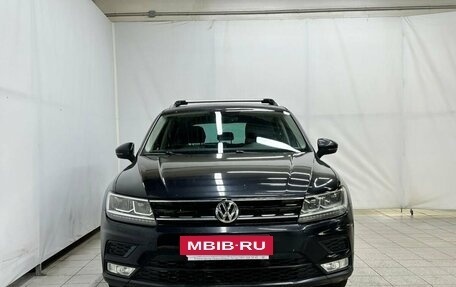 Volkswagen Tiguan II, 2017 год, 2 000 000 рублей, 2 фотография