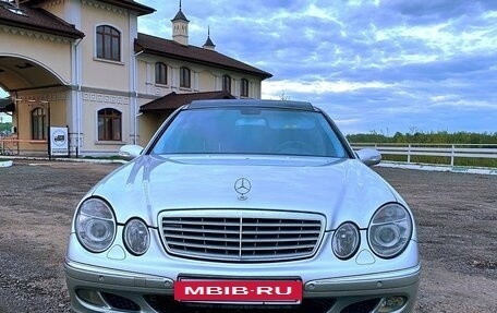 Mercedes-Benz E-Класс, 2002 год, 950 000 рублей, 2 фотография