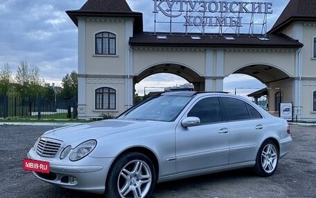 Mercedes-Benz E-Класс, 2002 год, 950 000 рублей, 8 фотография