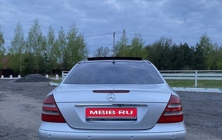Mercedes-Benz E-Класс, 2002 год, 950 000 рублей, 6 фотография