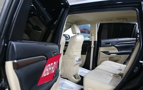 Toyota Highlander III, 2014 год, 2 399 000 рублей, 6 фотография