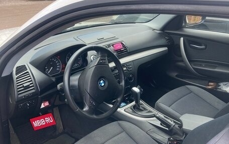 BMW 1 серия, 2011 год, 1 055 000 рублей, 2 фотография