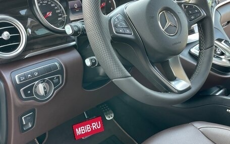 Mercedes-Benz V-Класс, 2018 год, 6 595 000 рублей, 8 фотография