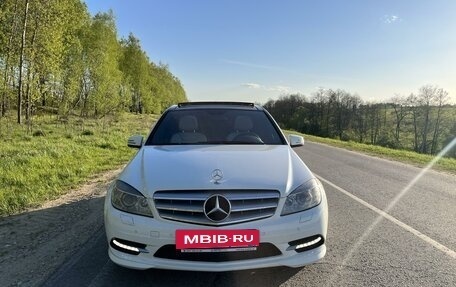 Mercedes-Benz C-Класс, 2011 год, 1 230 000 рублей, 2 фотография