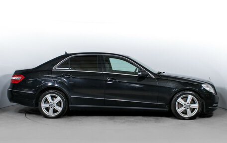 Mercedes-Benz E-Класс, 2012 год, 1 930 000 рублей, 4 фотография