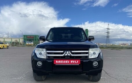 Mitsubishi Pajero IV, 2007 год, 1 850 000 рублей, 2 фотография