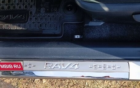 Toyota RAV4, 2015 год, 3 200 000 рублей, 5 фотография