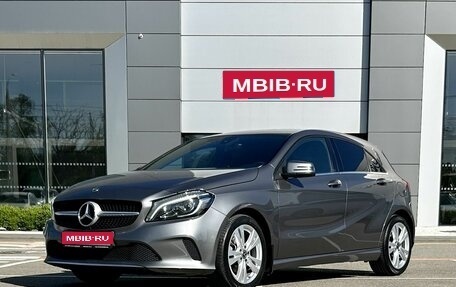 Mercedes-Benz A-Класс, 2017 год, 1 999 000 рублей, 1 фотография