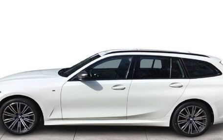 BMW 3 серия, 2021 год, 3 300 000 рублей, 3 фотография