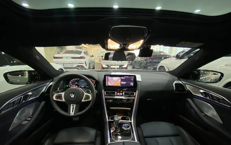 BMW 8 серия, 2023 год, 11 000 000 рублей, 7 фотография