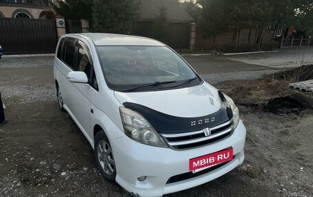 Toyota ISis I, 2009 год, 1 350 000 рублей, 2 фотография