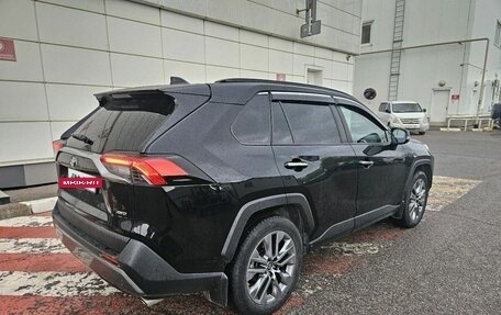 Toyota RAV4, 2021 год, 3 867 000 рублей, 4 фотография