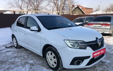 Renault Logan II, 2018 год, 630 000 рублей, 4 фотография