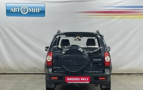 Chevrolet Niva I рестайлинг, 2015 год, 715 000 рублей, 3 фотография