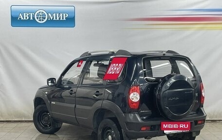 Chevrolet Niva I рестайлинг, 2015 год, 715 000 рублей, 4 фотография