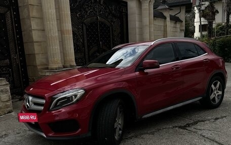 Mercedes-Benz GLA, 2015 год, 2 400 000 рублей, 2 фотография