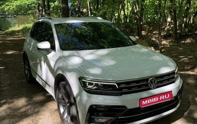 Volkswagen Tiguan II, 2019 год, 3 920 000 рублей, 1 фотография