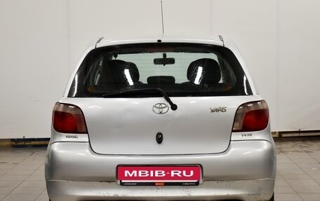 Toyota Yaris I рестайлинг, 2002 год, 350 000 рублей, 4 фотография