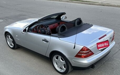 Mercedes-Benz SLK-Класс, 1999 год, 1 500 000 рублей, 6 фотография