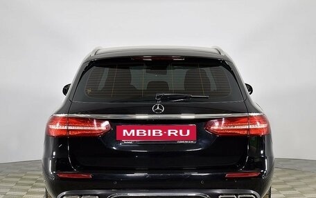 Mercedes-Benz E-Класс, 2018 год, 3 197 000 рублей, 4 фотография