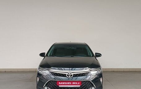 Toyota Camry, 2017 год, 2 580 000 рублей, 2 фотография