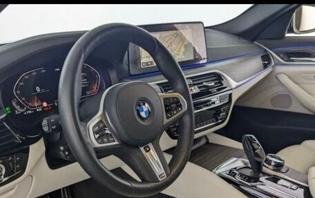 BMW 5 серия, 2021 год, 7 500 000 рублей, 9 фотография