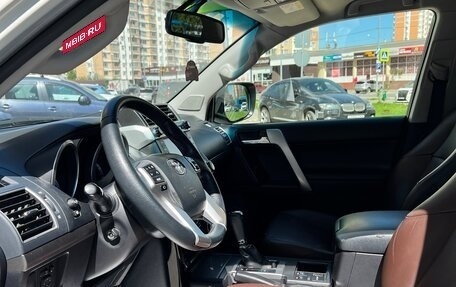 Toyota Land Cruiser Prado 150 рестайлинг 2, 2015 год, 3 850 000 рублей, 6 фотография