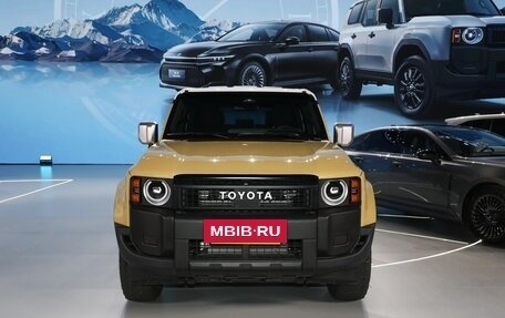 Toyota Land Cruiser Prado, 2024 год, 8 900 000 рублей, 3 фотография