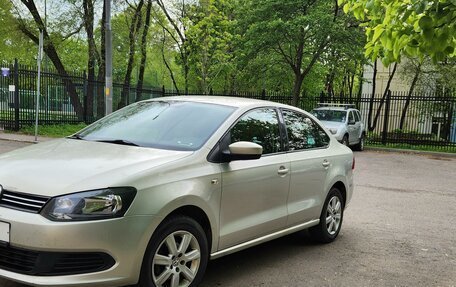 Volkswagen Polo VI (EU Market), 2012 год, 775 000 рублей, 2 фотография