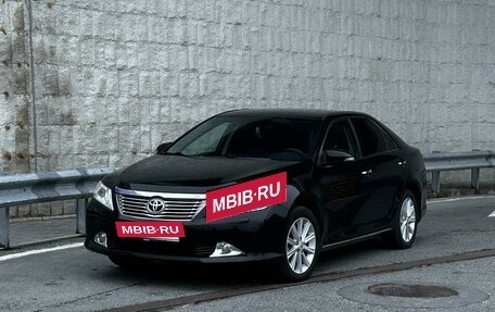 Toyota Camry, 2012 год, 2 100 000 рублей, 3 фотография