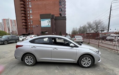 Hyundai Solaris II рестайлинг, 2018 год, 1 610 000 рублей, 2 фотография