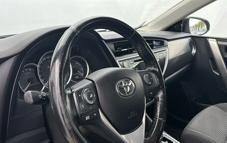 Toyota Auris II, 2013 год, 1 440 000 рублей, 10 фотография