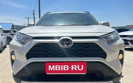 Toyota RAV4, 2020 год, 2 790 000 рублей, 3 фотография