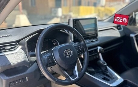 Toyota RAV4, 2020 год, 2 790 000 рублей, 11 фотография