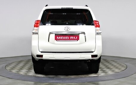 Toyota Land Cruiser Prado 150 рестайлинг 2, 2011 год, 2 795 000 рублей, 5 фотография