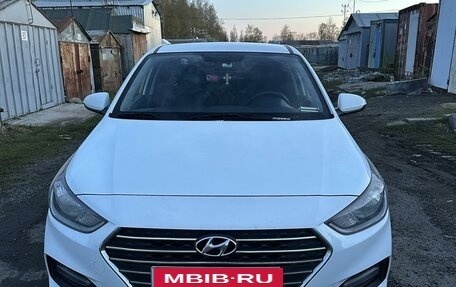 Hyundai Solaris II рестайлинг, 2018 год, 1 150 000 рублей, 3 фотография