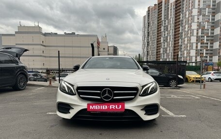 Mercedes-Benz E-Класс, 2016 год, 3 000 000 рублей, 2 фотография