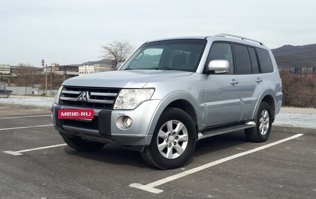 Mitsubishi Pajero IV, 2010 год, 1 900 000 рублей, 3 фотография