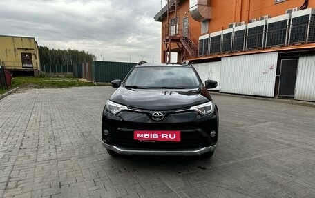 Toyota RAV4, 2017 год, 3 100 000 рублей, 3 фотография