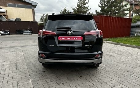 Toyota RAV4, 2017 год, 3 100 000 рублей, 7 фотография