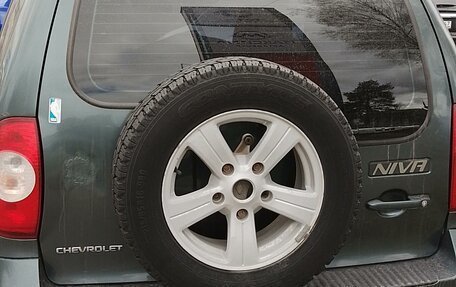 Chevrolet Niva I рестайлинг, 2017 год, 760 000 рублей, 2 фотография
