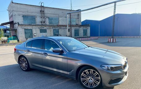 BMW 5 серия, 2018 год, 3 300 000 рублей, 2 фотография