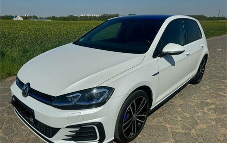 Volkswagen Golf VII, 2019 год, 2 350 000 рублей, 6 фотография