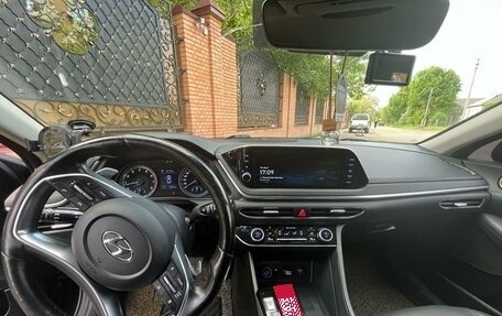 Hyundai Sonata VIII, 2019 год, 2 100 000 рублей, 8 фотография