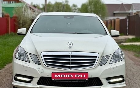 Mercedes-Benz E-Класс, 2012 год, 2 550 000 рублей, 2 фотография