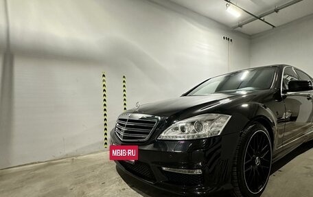 Mercedes-Benz S-Класс, 2011 год, 1 950 000 рублей, 2 фотография