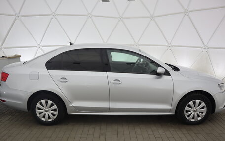 Volkswagen Jetta VI, 2013 год, 1 175 000 рублей, 2 фотография