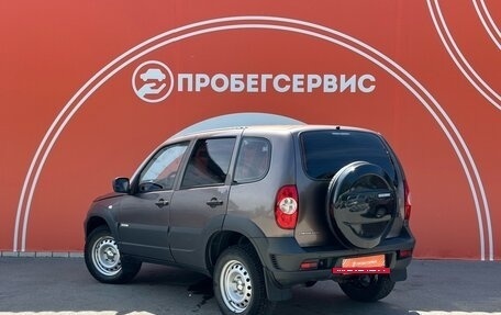 Chevrolet Niva I рестайлинг, 2014 год, 680 000 рублей, 7 фотография