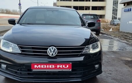 Volkswagen Jetta VI, 2015 год, 1 300 000 рублей, 2 фотография